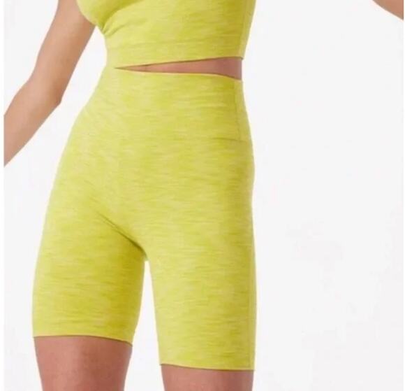 Outdoor Voices Pants - Outdoor Voices Flow 7" Short